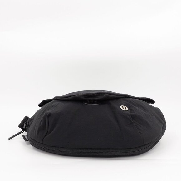 Lululemon Curved Crossbody 3L Black OS - Picture 9 of 16